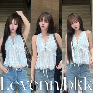 Levenn.bkk • Sunny Top เสื้อคอวีแขนเว้า แต่งลูกไม้ สวยเรียบหรู น่ารัก กระชับพอดี ผู้หญิง Clothing