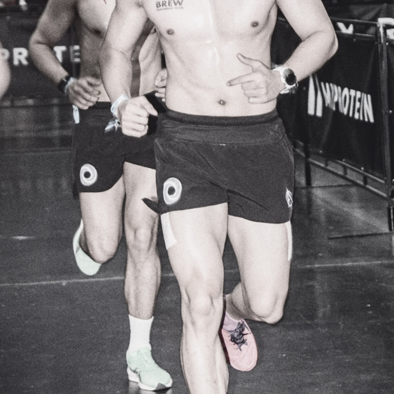OLIVER MUSCLE - กางเกงวิ่ง 2 in 1 รุ่น Rasengun Drive Running Shorts ยืดหยุ่นแห้งไว ใส่ของได้เยอะ ช่องเก็บของรอบเอว