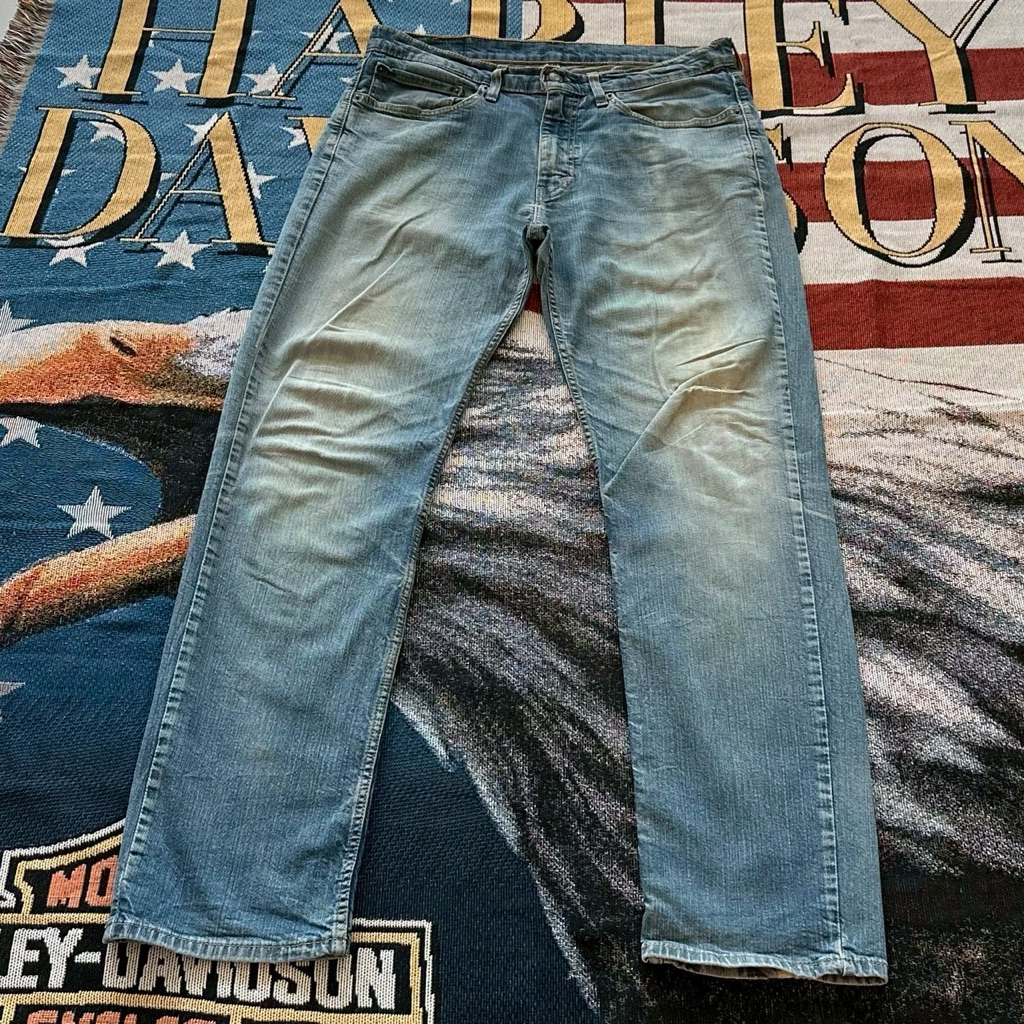 L28 levi’s 514 เอว34” สพ43“ ยาว45“ ขา8”