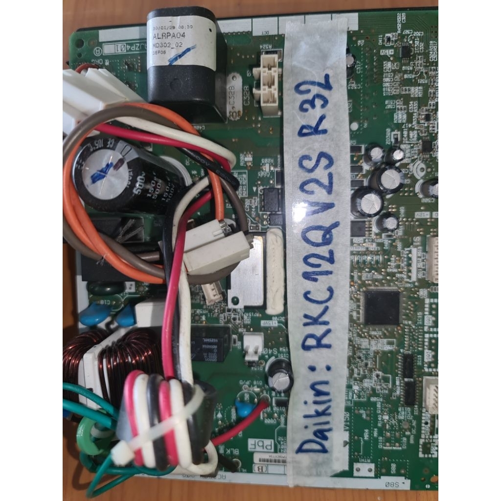 แผงวงจรแอร์ Daikin RKC12QV2SR32