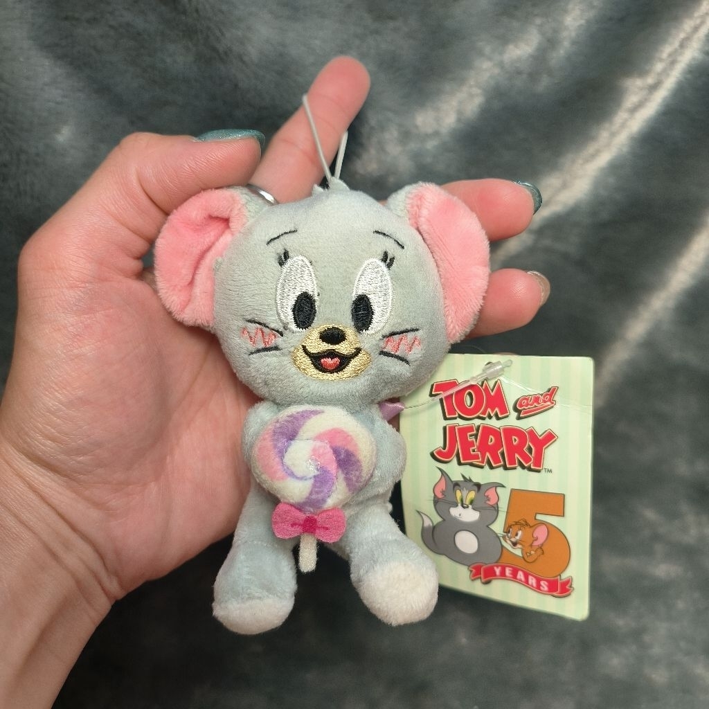 พวงกุญแจตุ๊กตาเจอร์รี่ ครบรอบ 85 ปี Jerry , Tom & Jerry 85 th Anniversary Plush Keychain