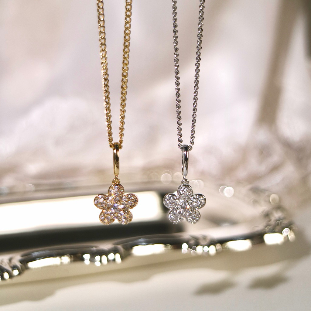 Socrush.bkk | BLOSSOM SHINE necklace | SN-098 | สร้อยคอ ดอกไม้ กากเพชร