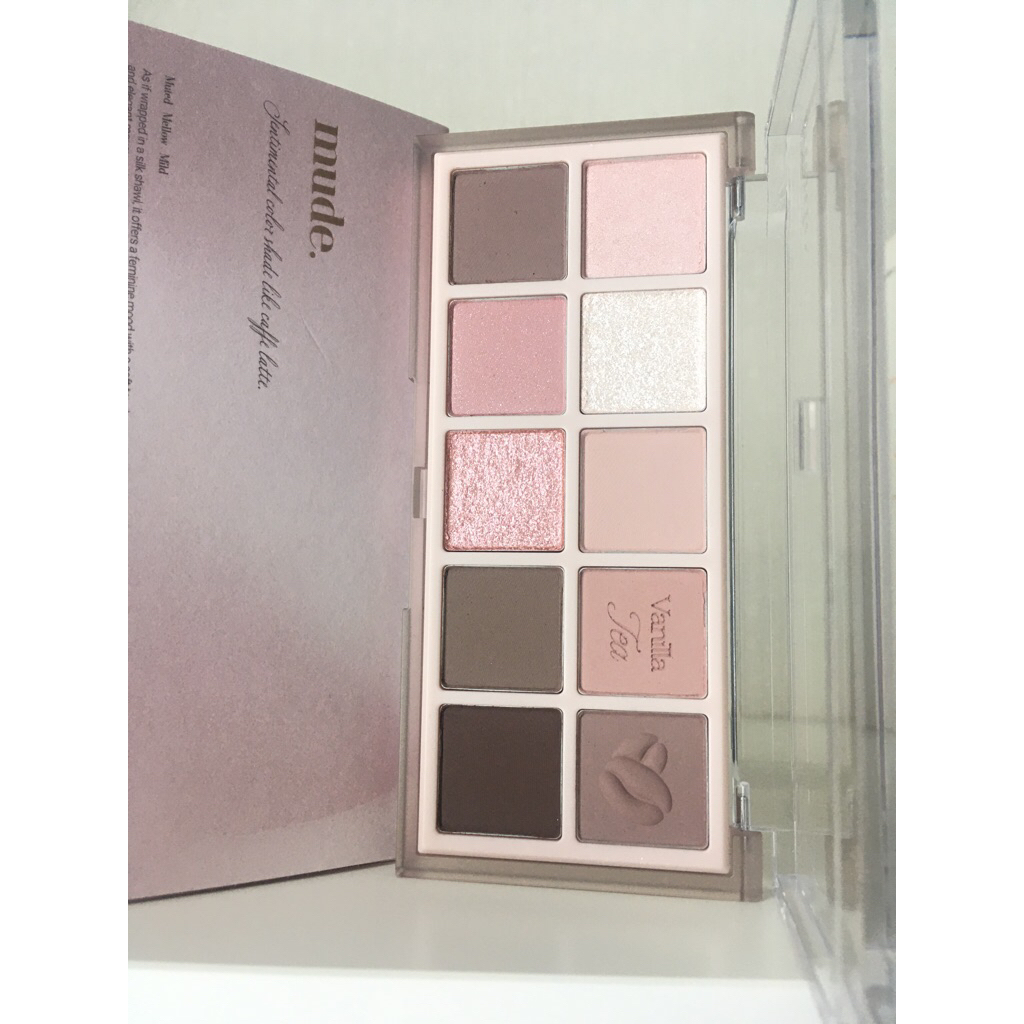 mude shawl moment eyeshadow สี 06 vanilla tea latte ปริมาณ 9.6 กรัม
