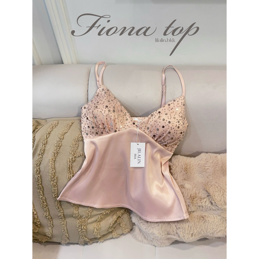 🍸Fiona top🧣(พร้อมส่ง)เสื้อสายเดี่ยวผ้าซาติน ปักเลื่อม ผ้ายืด ทรงสวยมาก (590.-) JILALIN.BKK