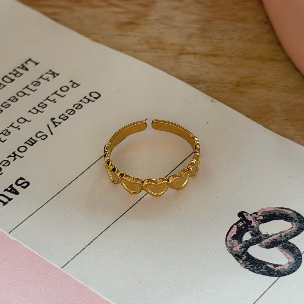 gigaglam luvie ring | แหวนรูปหัวใจเรียง สแตนเลสตีล
