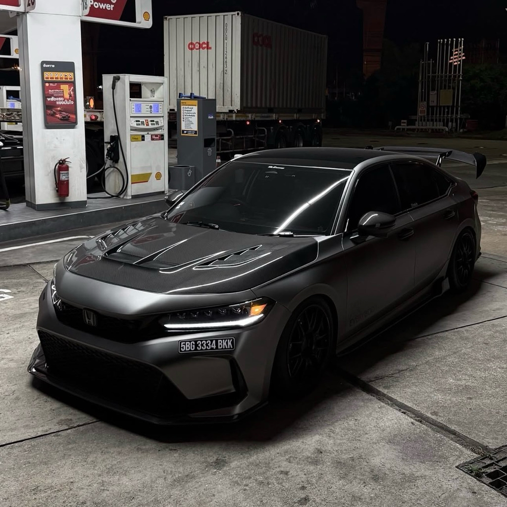 ชุดแต่งสำหรับ Civic Fe - ฝากระโปรง Varis และ สปอยเลอร์หลัง Adro