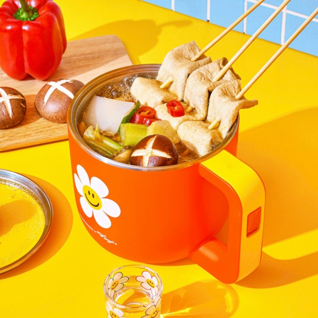 ส่งด่วน🌼 หม้อไฟฟ้าอเนกประสงค์ Jenniferoom x Wiggle Wiggle หม้อต้ม Multi Cooker ไฟฟ้า ชาบู ขนาดกะทัดรัดใช้งานง่าย 53014