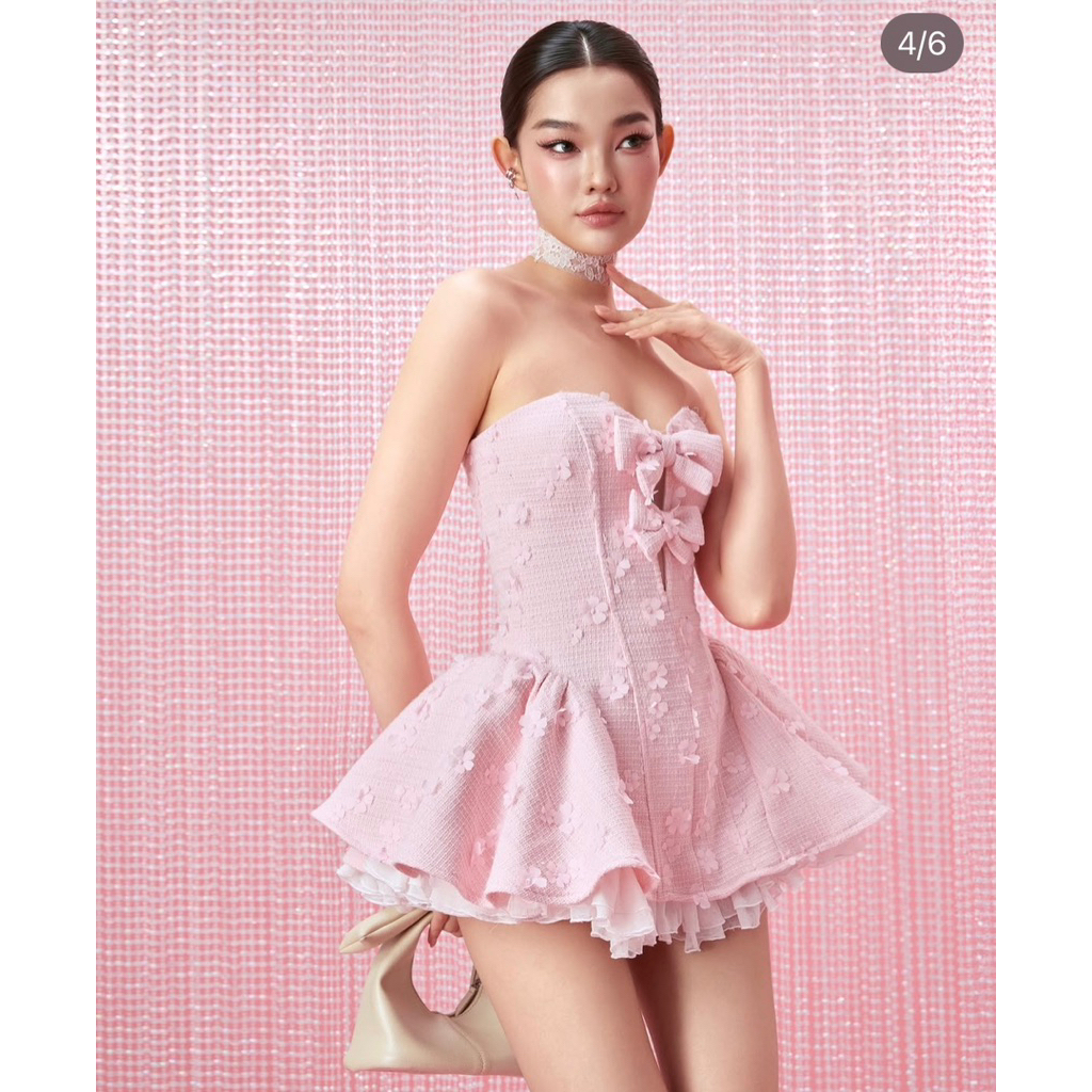 Laneci Col ใหม่ มีหลายแบบค่ะ รอสินค้า 7-10 วันค่ะ
