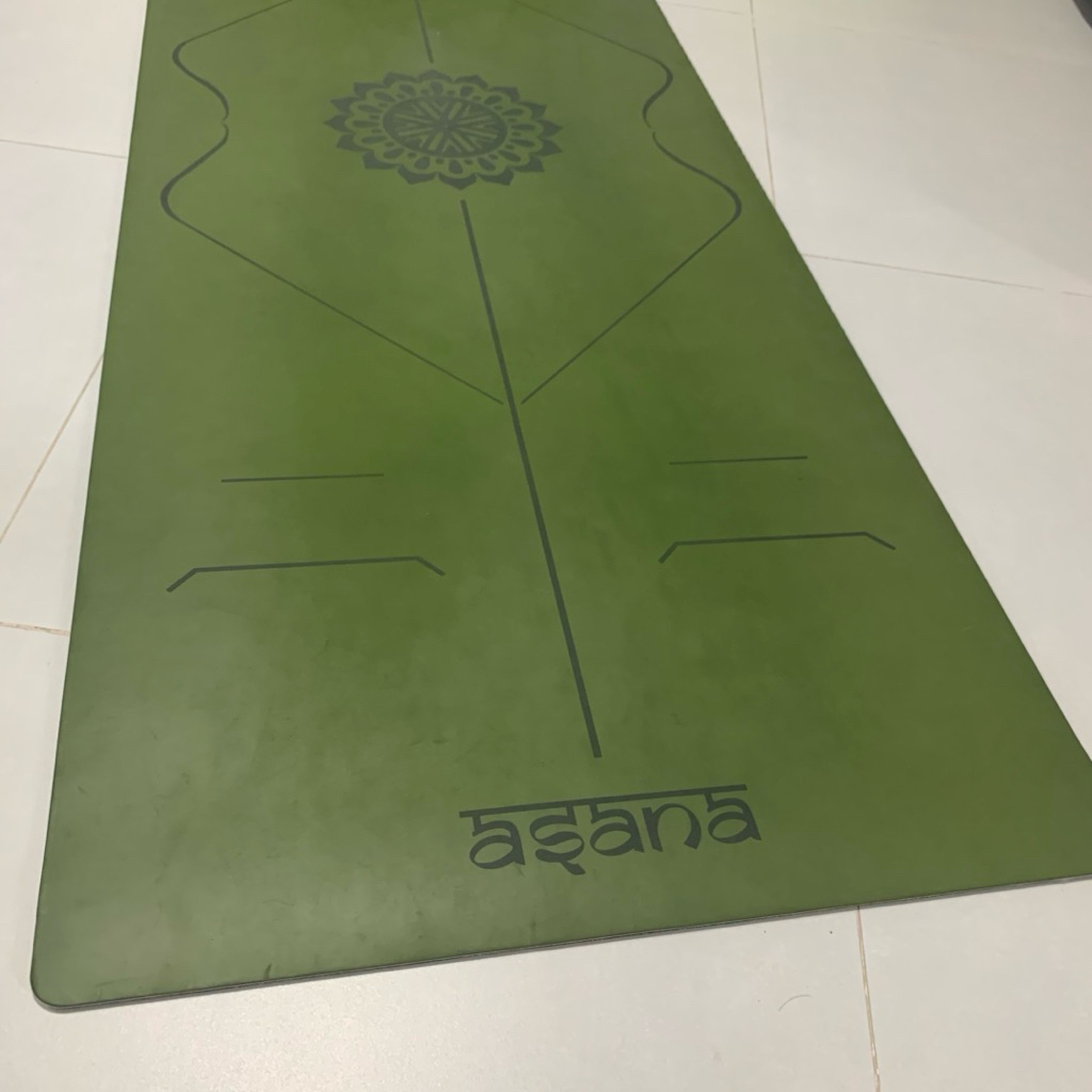 (used) asana yoga mat เสื่อโยคะ สีเขียว