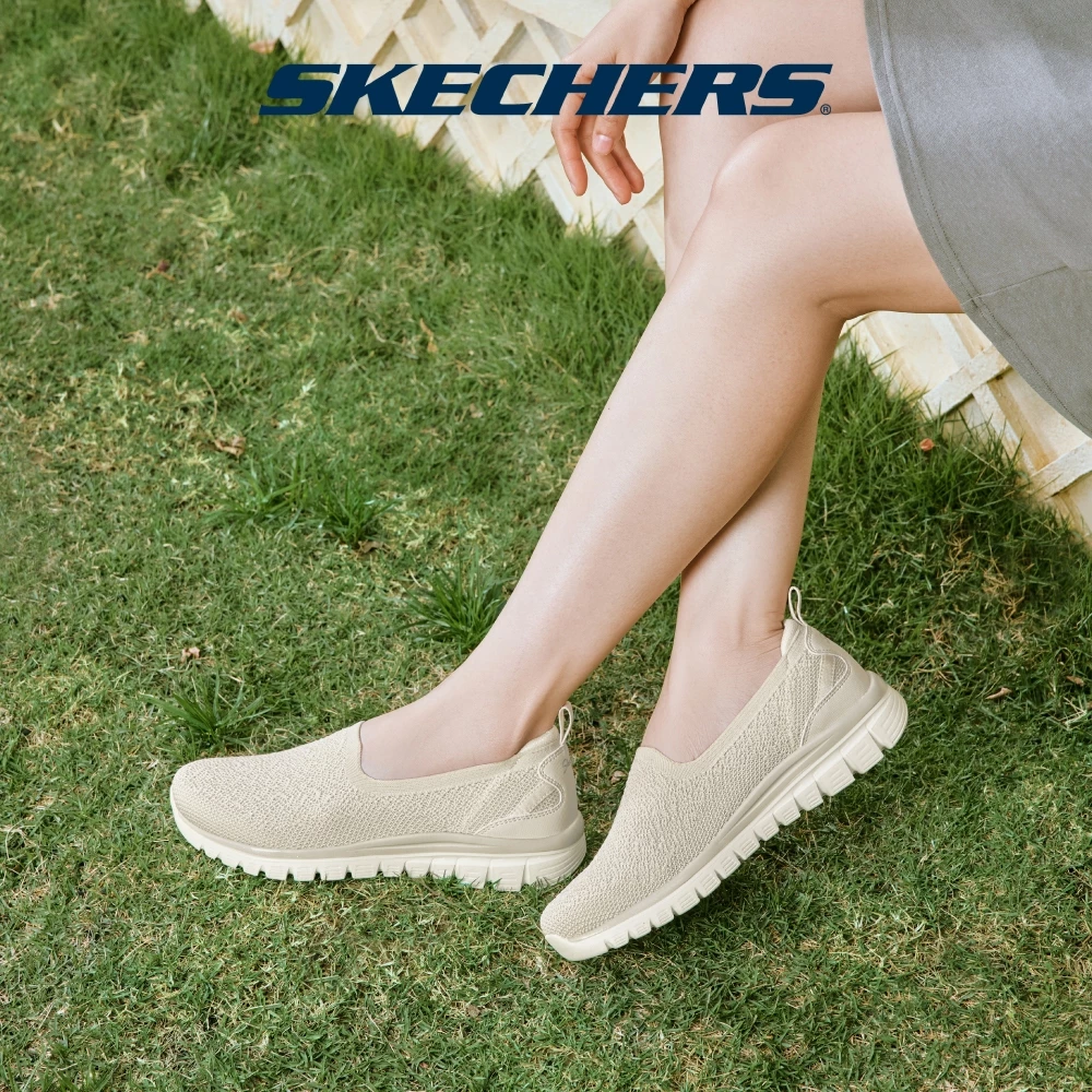 Skechers สเก็ตเชอร์ส รองเท้าผู้หญิง Women Modern Comfort Graceful Silent Charm Shoes - 100964-NAT (latest)