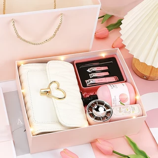 ชุดกล่องของขวัญกระเป๋าสตรี ของขวัญวันเกิด ของขวัญแต่งงาน ของขวัญเพื่อนรัก ของขวัญวันแม่ gift box