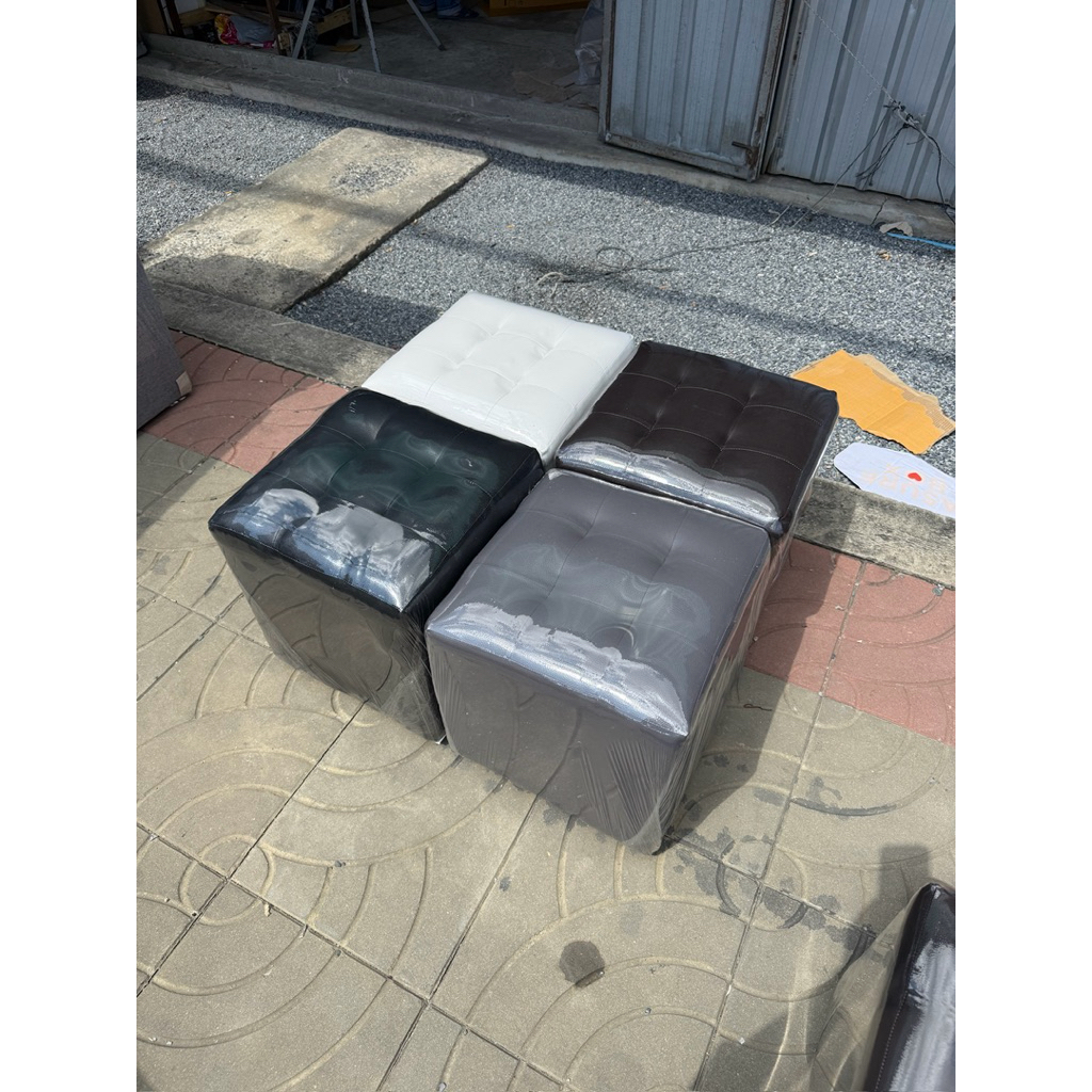 เก้าอี้สตูลลูกเต๋า 40x40 สั่งสีได้ งานสวย นั่งสบาย ราคาถูก