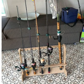 ที่วางคันเบ็ดตกปลา 5 ช่อง/10 ช่อง/20 ช่อง ประกอบง่าย โดยไม่ต้องยิงสกรู วัสดุไม้ MDF และไม้ยางพาราประสาน ผลิตจาก CNC
