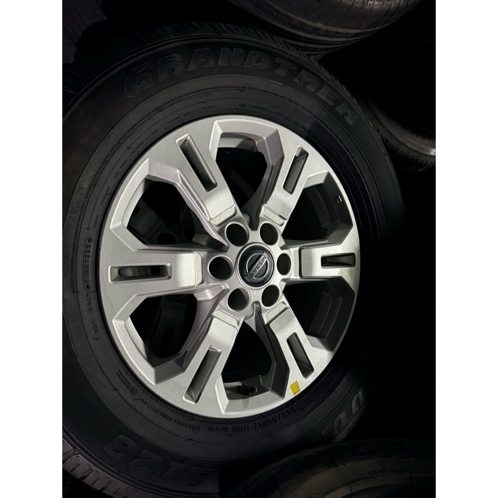 ล้อแม็กเปล่า NP300 Navara 2025 ขอบ17 6รู114 ราคาต่อวง