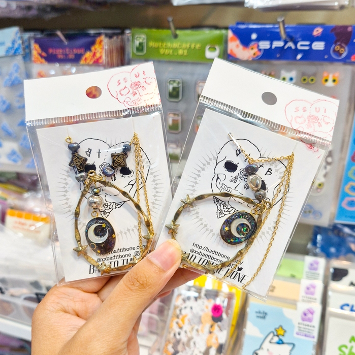 ***Inbox สอบถามลายสินค้าก่อนกดสั่งซื้อ***Necklace สร้อยคอคละแบบ เบอร์ 1 เสริมลุคให้ดูเท่!🖤[Glimmer p