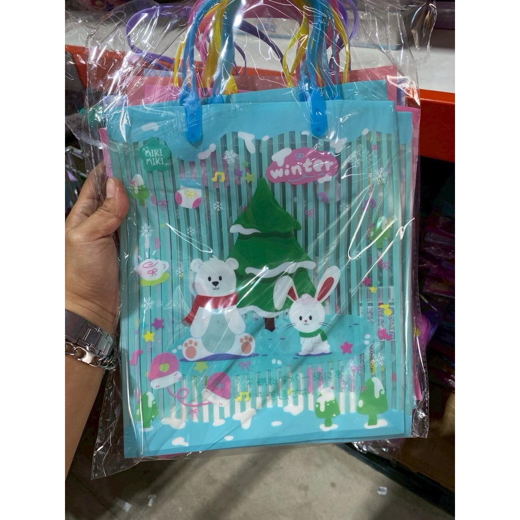 กระเป๋าน้องหมีสีเขียว 1 ใบพร้อมส่ง