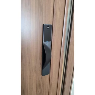 ช่างติดตั้งกลอนประตูดิจิตอล Digital Door Lock ประตูบานเลื่อน บานผลัก โดยช่างมืออาชีพ