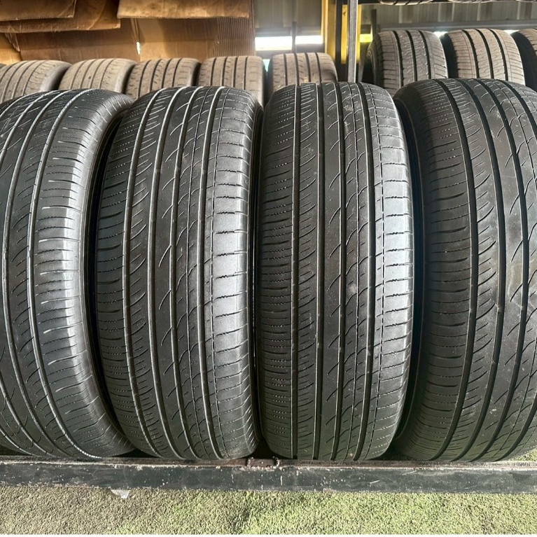 ยางมือสอง 215/60R16 Toyo tires ปี22  รับประกันยาง 30 วัน ฟรีจุมลม