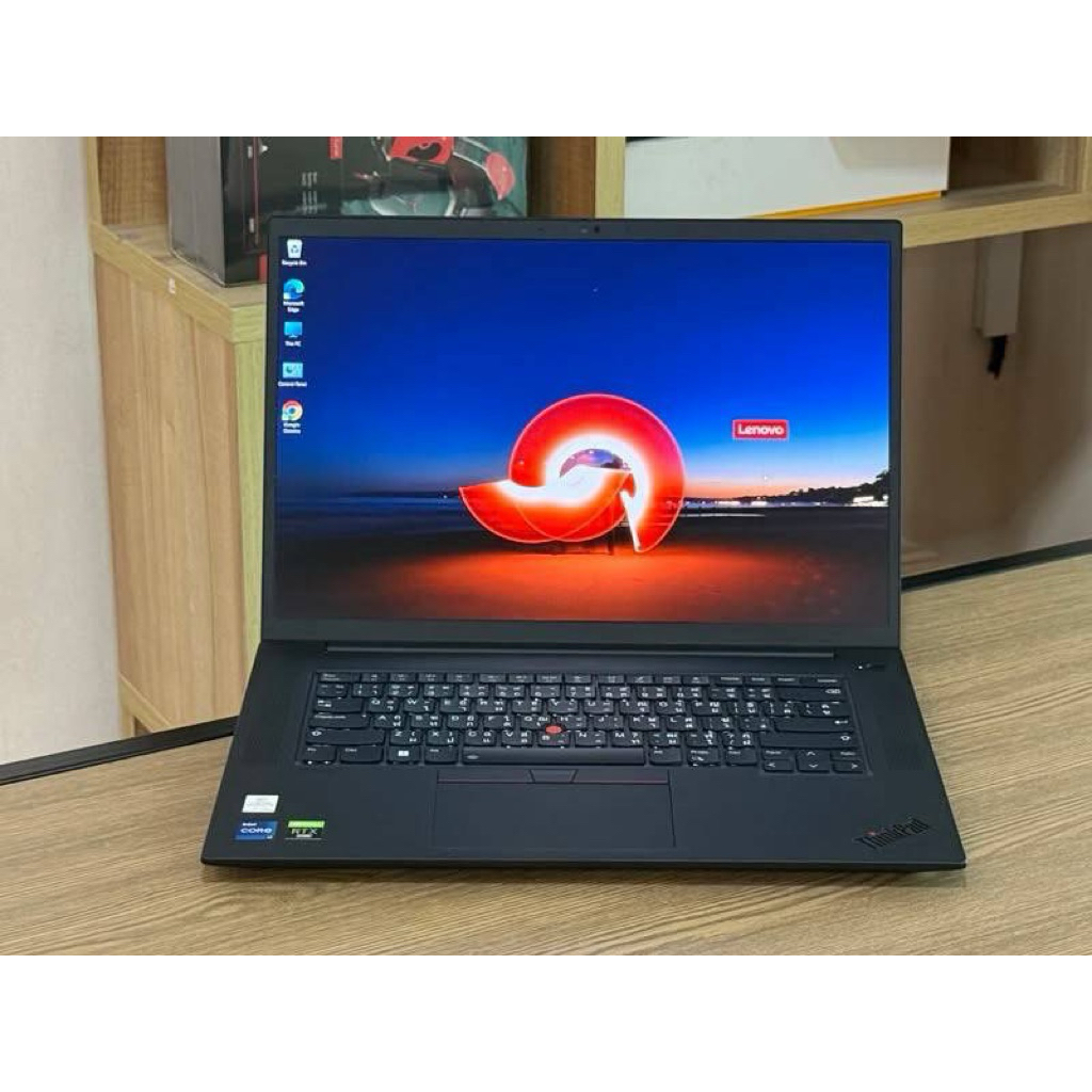 ThinkPad P1 Gen 5 Mobile Workstation i7-12700H SSD1TB RAM32GB Quadro RTX A1000 (4GB GDDR6) Win11Pro 