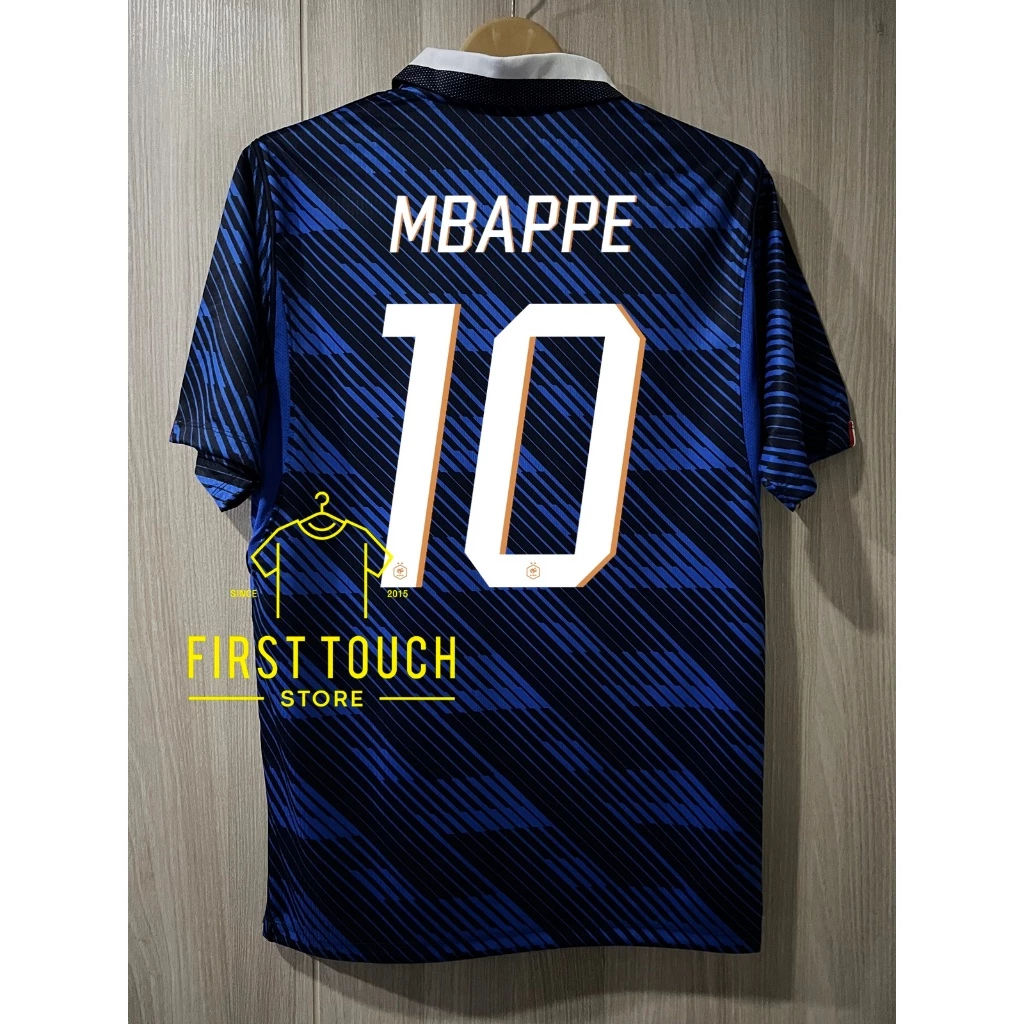 เสื้อฟุตบoa 2026 [เกรดแฟนบอล] ทีมชาติ ฝรั่Jlศษ Home เหย้า ชุดแข่งบอลโลก 2026 เสื้อเปล่า หรือ พร้อมเบอร์ชื่อ