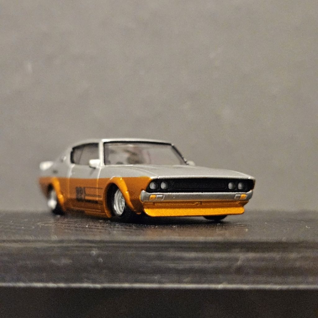 aoshima 1/64 Nissan Skyline GTR Kenmeri 2door