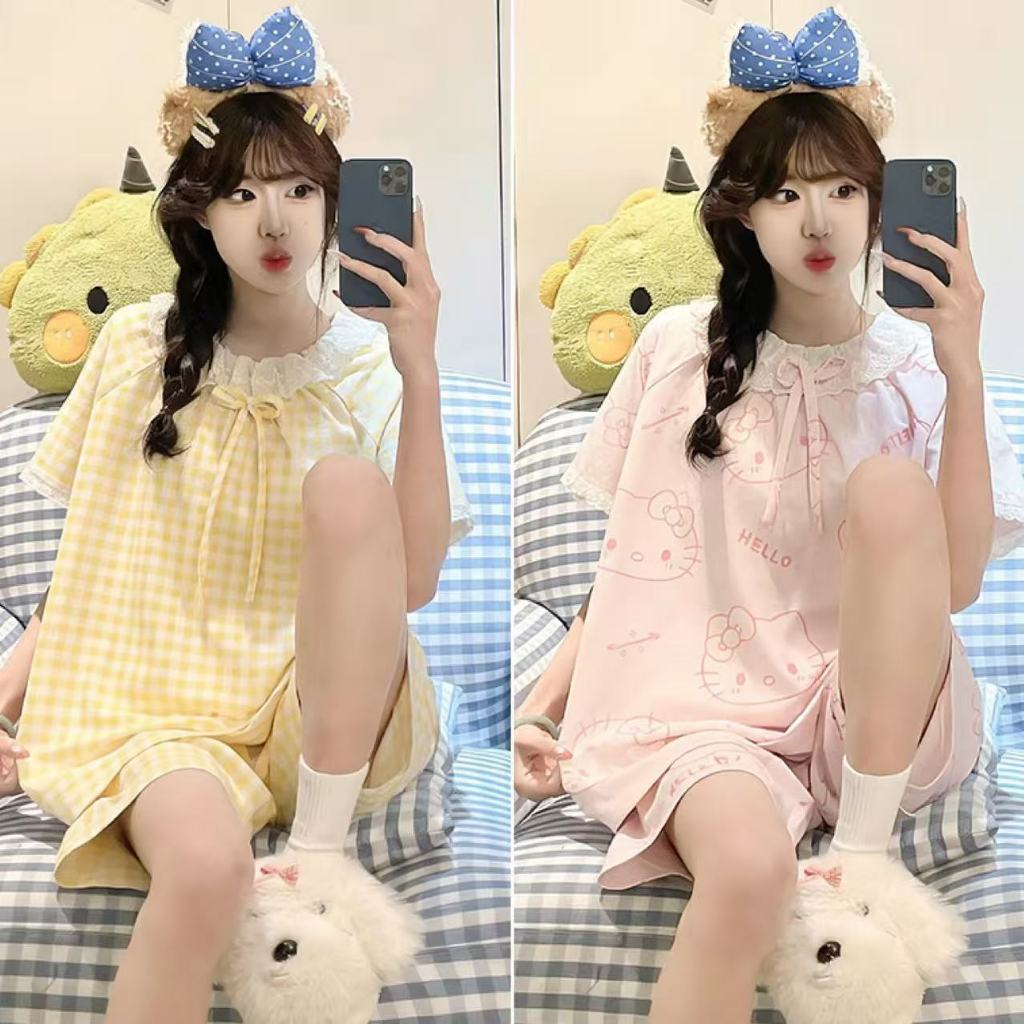 ชุดนอนของแม่และลูกสาว ชุดนอนผู้หญิ เสื้อผ้าสาวๆ ลายการ์ตูนน่ารัก เสื้อแขนสั้น+กางเกงขาสั้น 20~72KG