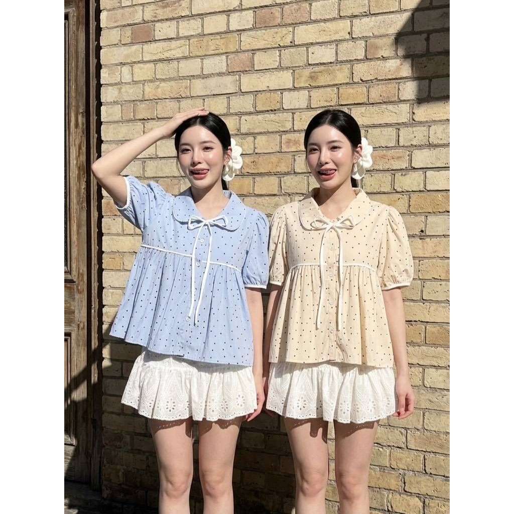 เสื้อคอปกแขนสั้นกระดุมหน้าผ้าลายจุดแต่งโบว์มีเชือกผูกหลัง