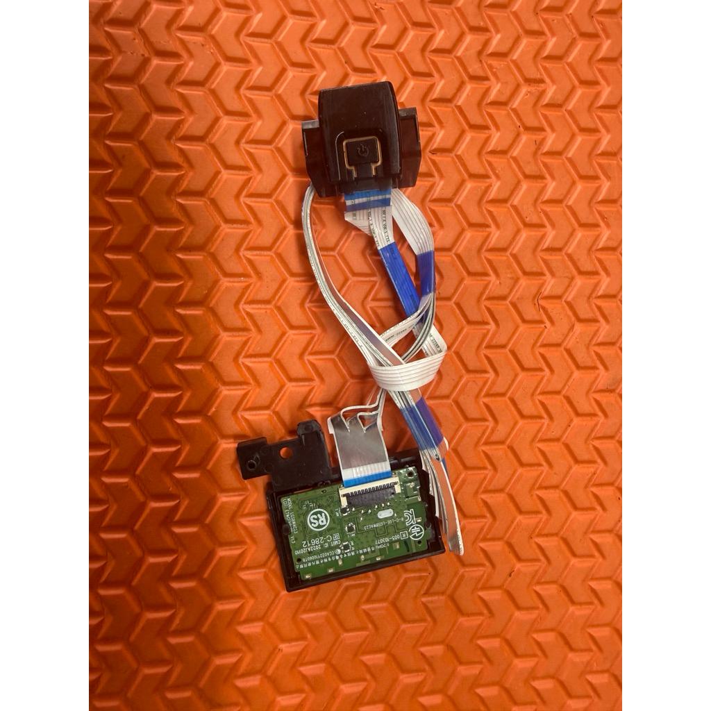 บอร์ดรับไวไฟ-รับรีโมท ทีวี LGรุ่น 65UR7550PSC