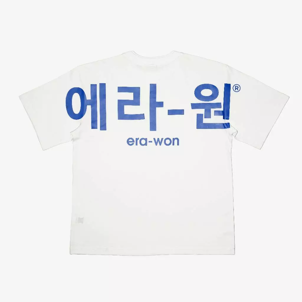 era-won เสื้อยืดเอราวอนแขนสั้น RIB คอ2 ชั้น T-Shirt Oversize สำหรับคุณผู้ชาย สีขาว สกรีนLOGO KOREA สีน้ำเงิน