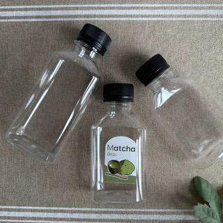 ขวดน้ำพลาสติก ทรงแบน 150 ml ปาก 30 มม. ขวด PET จำนวน 50 ใบ / 100 ใบ / 150 ใบ พร้อมฝาสีดำ
