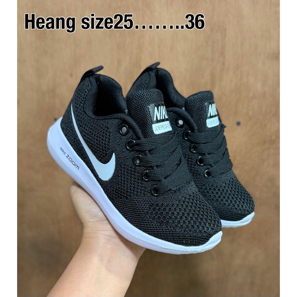 รองเท้าผ้าใบเด็ก ผู้หญิงและผู้ชาย เบานุ่มใส่สบายสินค้ามีพร้อมส่ง