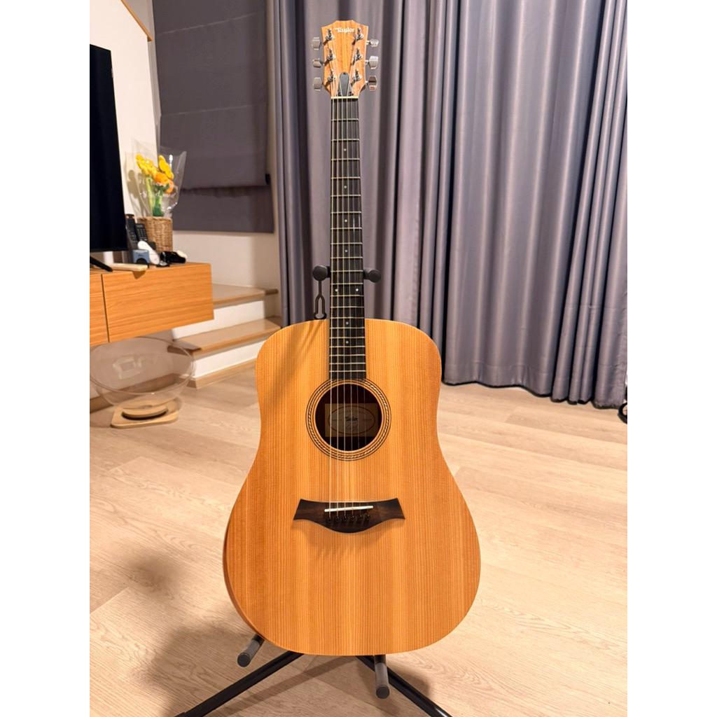 Taylor Academy 10e Taylor Academy 10e (Acoustic-Electric Guitar) พร้อมกระเป๋า