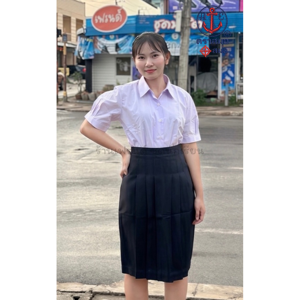 กระโปรงนักเรียน ทรงแคบ ตราสมอ Young Fashion สีกรมเข้ม-ดำ(กระเป๋าข้าง ผ้าลีวาย)
