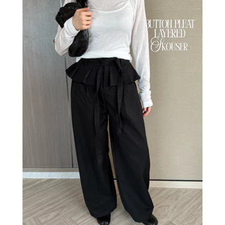 UIUI | BUTTON PLEAT SKOUSER กระดุมหน้า กางเกง ระบายพลีทด้านหน้า