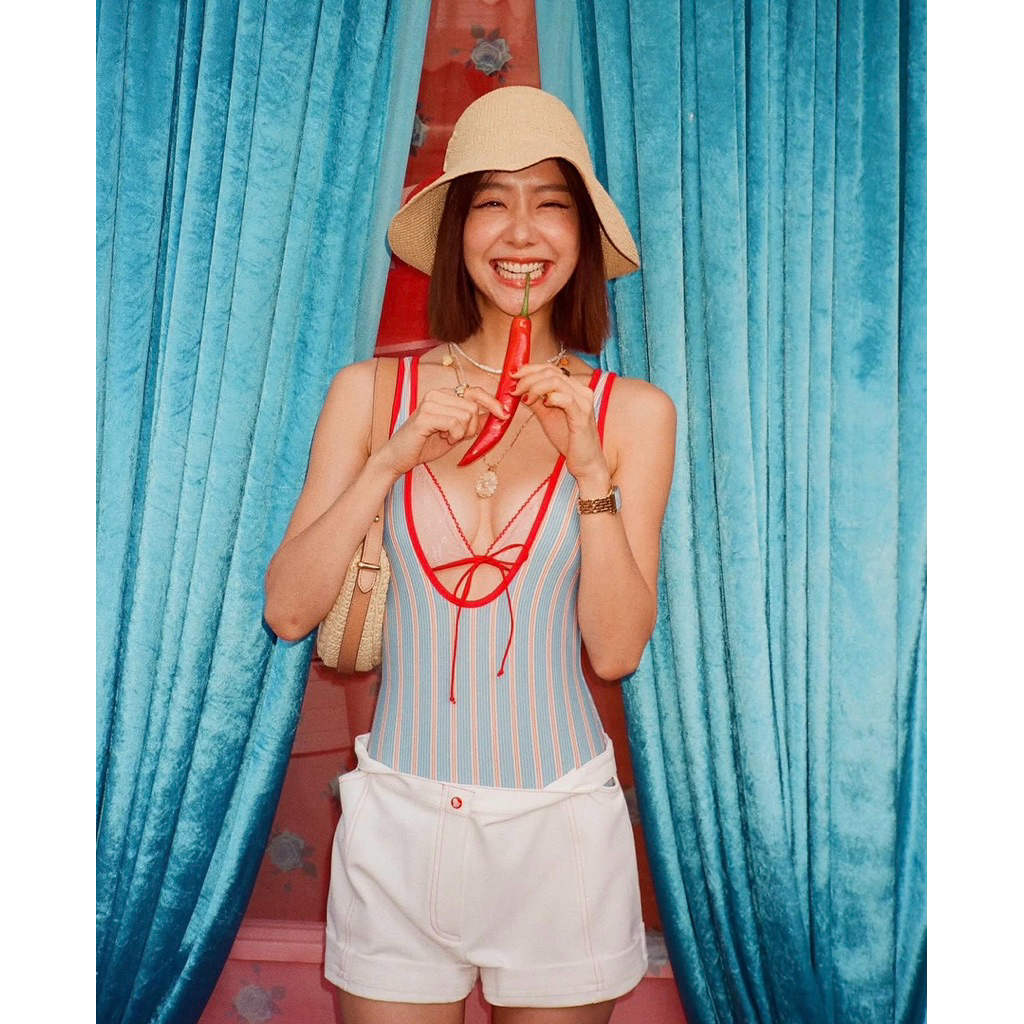APRILPOOLDAY NELLIE PLUNGE ONE PIECE (SWIMSUIT) สี blue - orange  size s used once ไม่มีตำหนิ