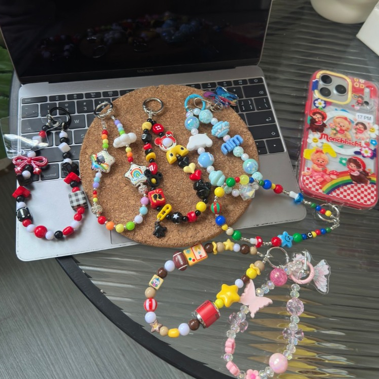 สายคล้องข้อมือ ลายม่อนชิชิ สายคล้องเคสโทรศัพท์ สินค้าพร้อมจัดส่งจากไทย