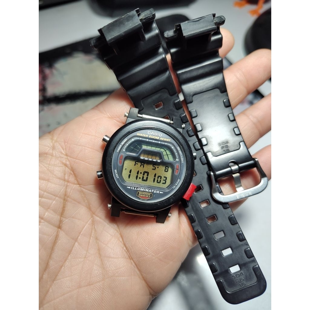 นาฬิกา G shock DW 8700 มือสอง สภาพตามรูป