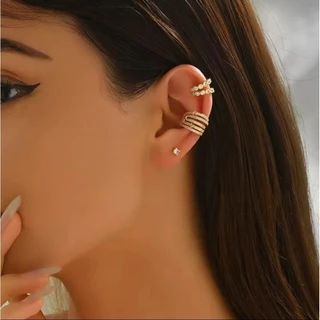 Earcuff AB002 แฟชั่นเพชรเว่อๆ แบบคล้องหูไม่เจาะหูร้าน🇹🇭ส่งไว ถ่ายรูปจากสินค้าจริงทุกแบบค่ะ