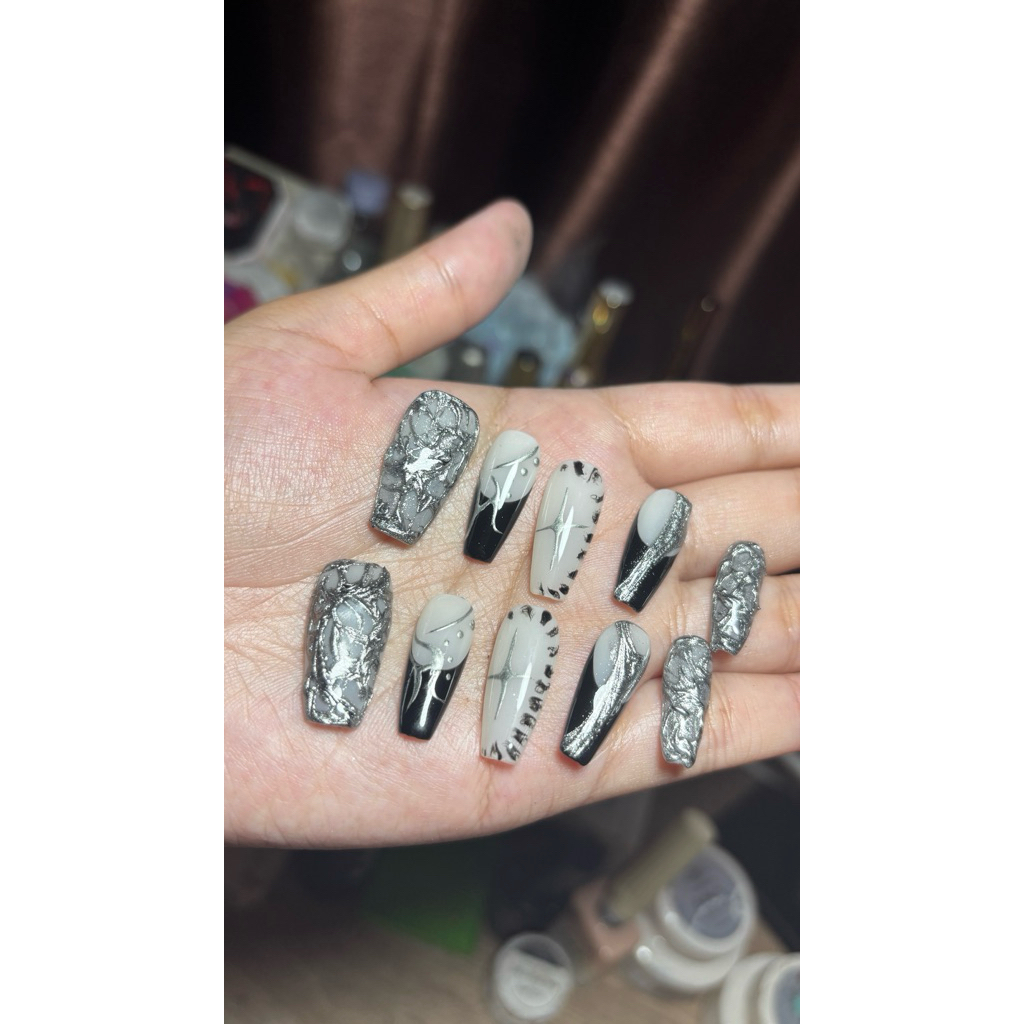Nails เล็บปลอมลายy2k เล็บเจลhandmade by25ppxnails