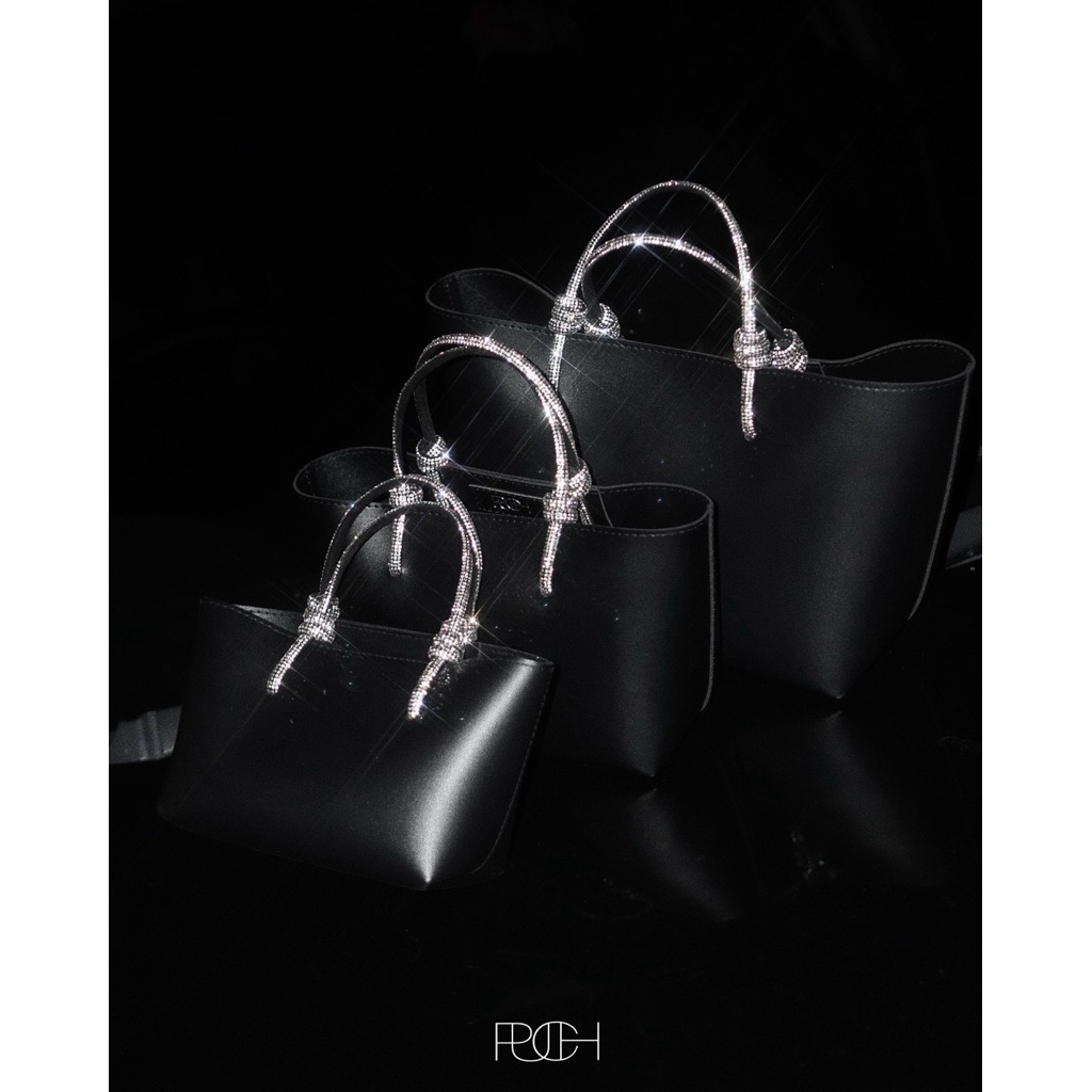 Diamond time. Preorder only 7-10 วัน กระเป๋าถือหูเพชร สั่งได้ทั้ง3ขนาด