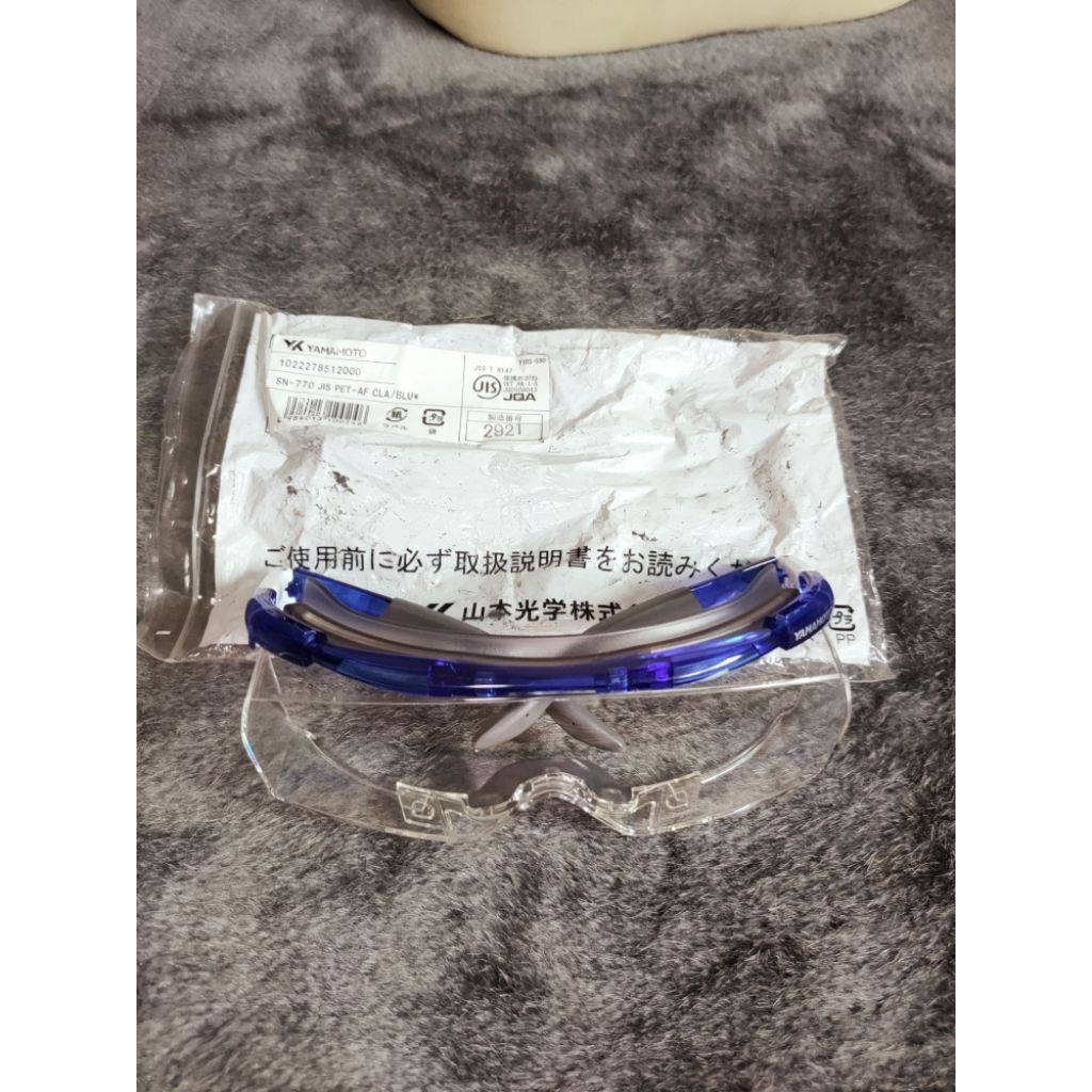 YAMAMOTO แว่นตานิรภัย SN-770 ผลิตในญี่ปุ่น มาตรฐาน JIS ตัดรังสี UVของใหม่