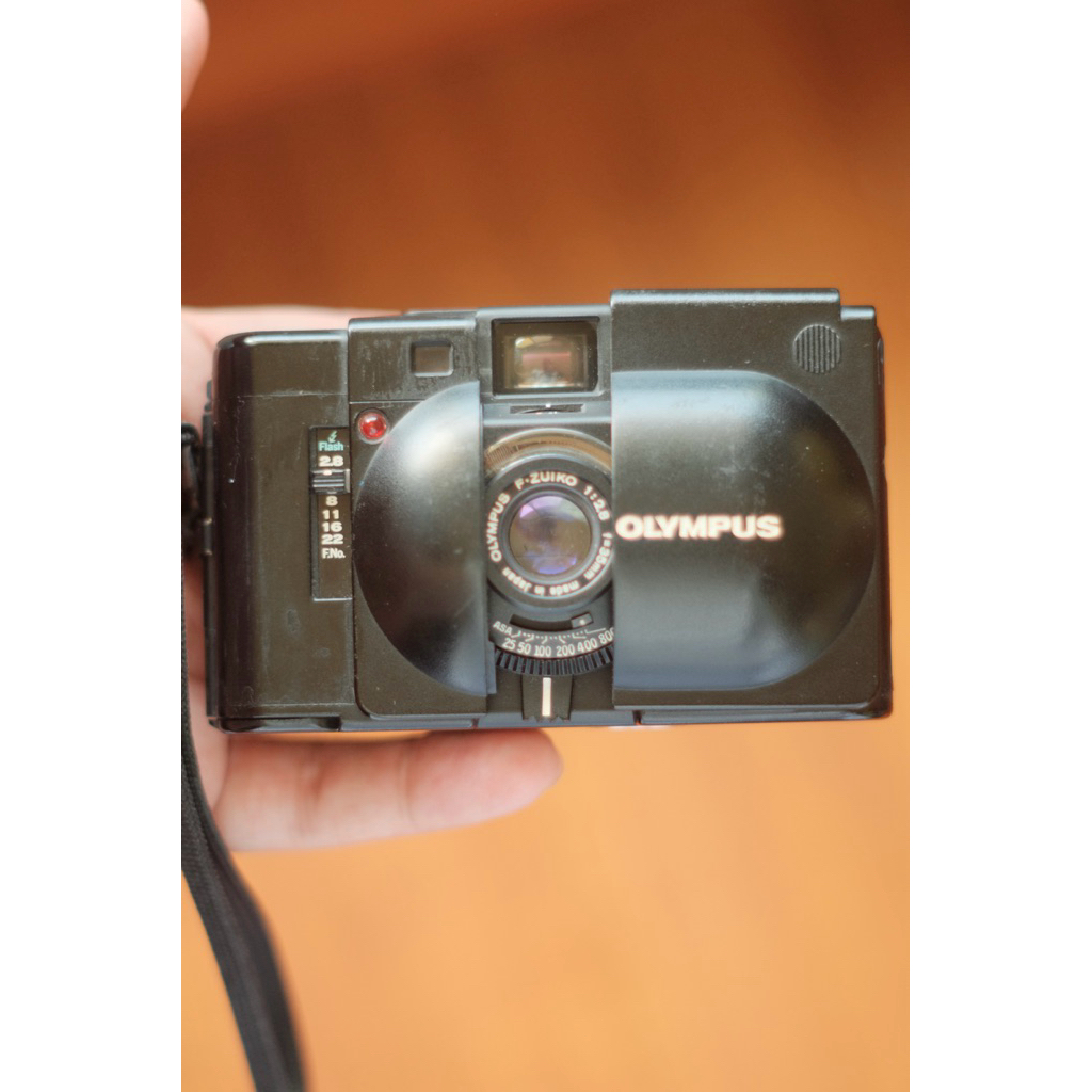 Olympus XA กล้องฟิล์ม