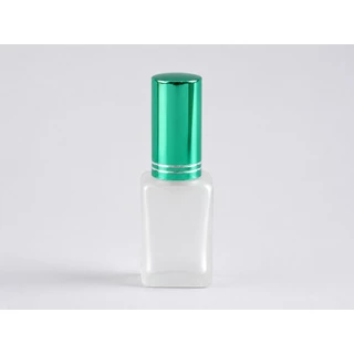ขวดสเปรย์ใส่น้ำหอม 30 ML ขวดแก้วขุ่น เรียบหรู (ลูกเต๋า)