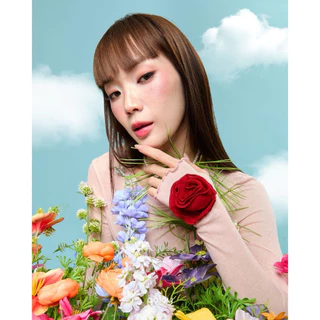 Paloy Camellia Top 📍พร้อมส่ง🚚ส่งด่วนในพื้นที่💨เสื้อแขนยาวดอกคามิเลียทรงเข้ารูป ของแท้ 💯 %
