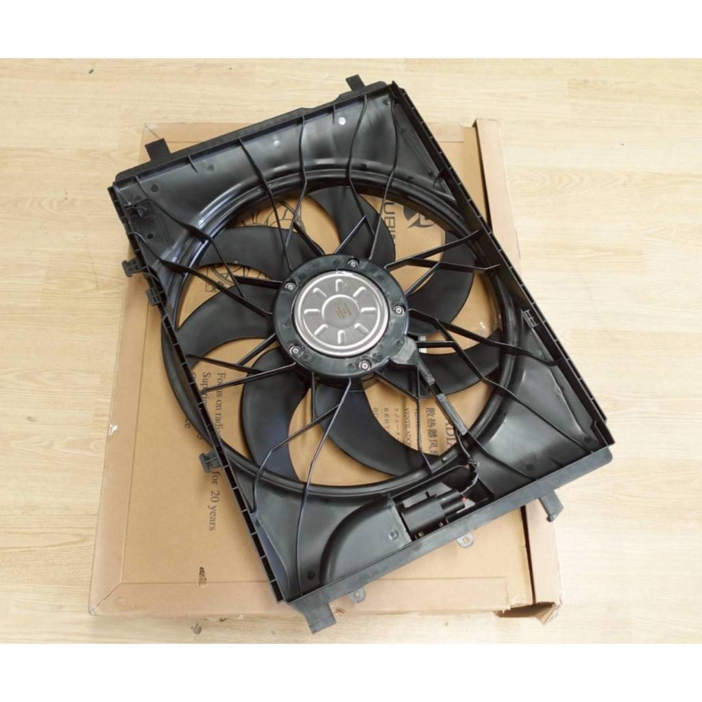 พัดลมหม้อน้ำ C-Class W204 เครื่อง OM651 M271/M271 EVO