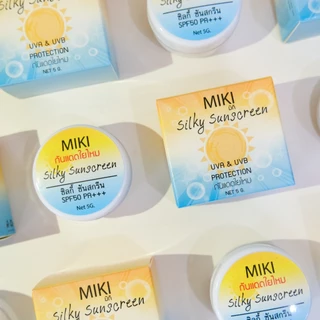 <ขายดี!กันแดด>มิกิ ซิลกี้ซันสกรีน *5g.* (1 แพค 6 ชิ้น ) เนื้อเนียน เกลี่ยง่ายมาก กันน้ำ ใช้ดีมาก คุ้มมาก พกพาไปได้ทุกที่