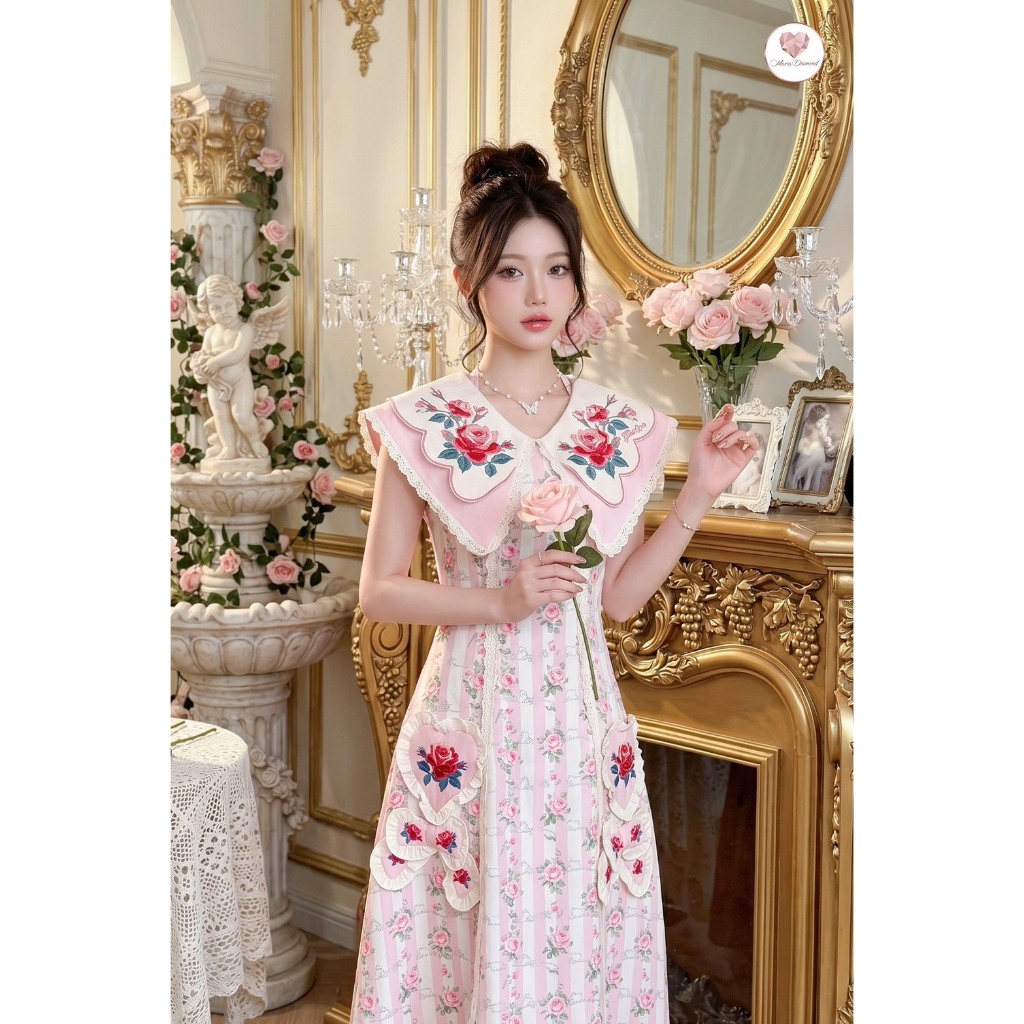 (มี3XL) สีชมพู Gerbera Pink Dress เดรสยาววินเทจผ้าเปเป้พิมพ์ลาย ปกสองชั้นงานปักกุหลาบ แต่งหัวใจโบว์ มีซิปหลัง ซับใน