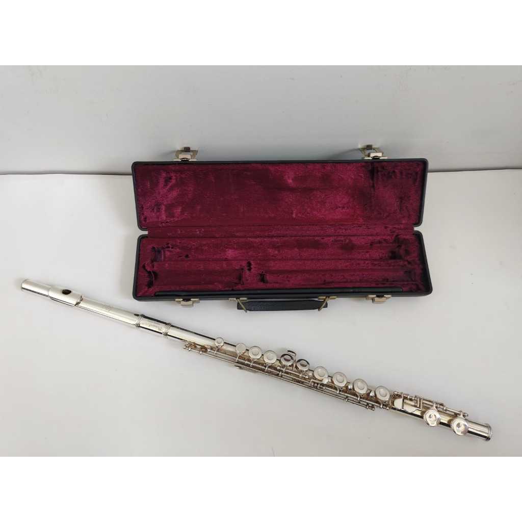 Flute ยี่ห้อ Gemeinhardt รุ่น 2sp มือสอง สภาพดี