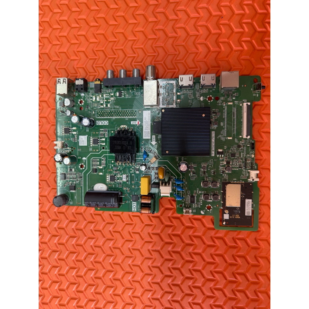 เมนบอร์ดทีวี TOSHIBA รุ่น 32V35MP พาสบอร์ด TP.MT9216T.PB702
