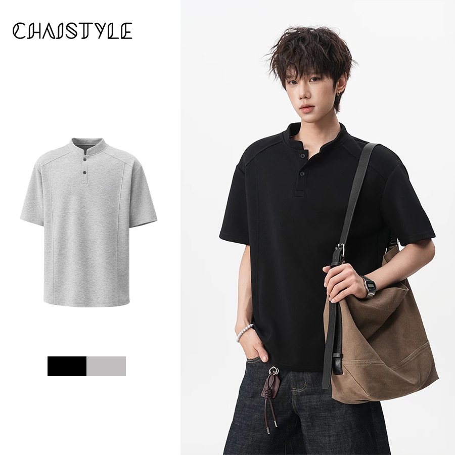 Chaistyle คอตั้งสไตล์อเมริกัน เสื้อแขนสั้นผู้ชาย สีพื้น เสื้อโปโล เหมาะสำหรับหลายฉาก หลวม แมทช์ง่าย